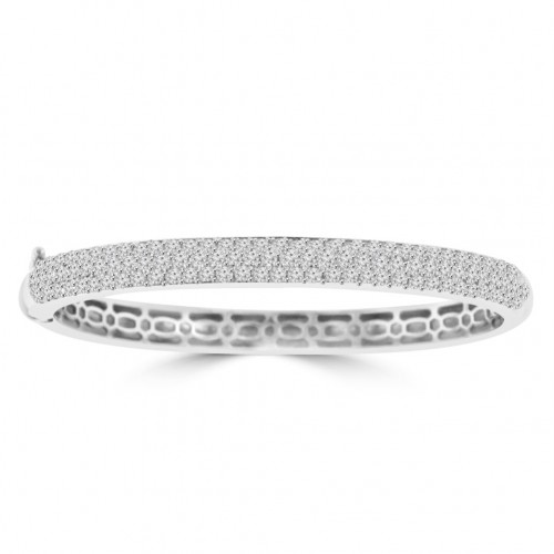4.10 ct Pave Set Diamond Bangle Bracelet in 14 kt White Gold 4.10 ct Pave Set Diamond Bangle Bracelet in 14 kt White Gold