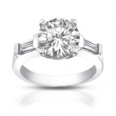 1.10 ct Ladies Round / Bagutte Cut Diamond Engagement Ring 1.10 ct Ladies Round / Bagutte Cut Diamond Engagement Ring