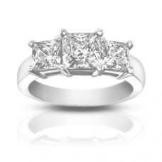 1.95 ct Ladies Three Stone Princess Cut Diamond Engagement Ring 1.95 ct Ladies Three Stone Princess Cut Diamond Engagement Ring