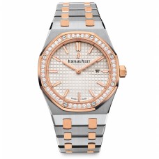 AUDEMARS PIGUET Ladies Royal Oak Collection Quartz 67651SR.ZZ.1261SR.01 Rose Gold & Stainless Steel Watch AUDEMARS PIGUET Ladies Royal Oak Collection Quartz 67651SR.ZZ.1261SR.01 Rose Gold & Stainless Steel Watch